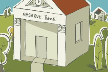 Όλο και δυσκολότερες οι σχέσεις με τις τράπεζες