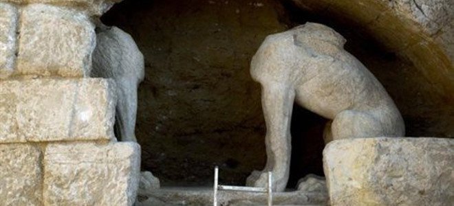 Γιατί οι αρχαιολόγοι φοβούνται πως ο τάφος στην Αμφίπολη είναι συλημένος