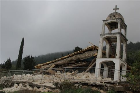 Καταστροφές από το σεισμό στο Αθάνι Λευκάδας   (Φωτογραφία:  Eurokinissi )