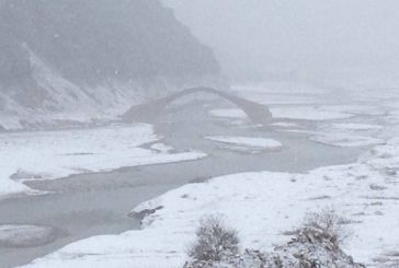 Ο χιονιάς στην Λίμνη Κρεμαστών & στη Γέφυρα Μανώλη
