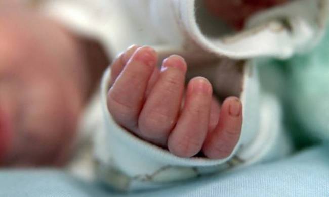 Η αισιόδοξη είδηση στο νοσοκομείο Αγρινίου: γυναίκα με κορωνοϊό γέννησε υγιέστατο μωρό