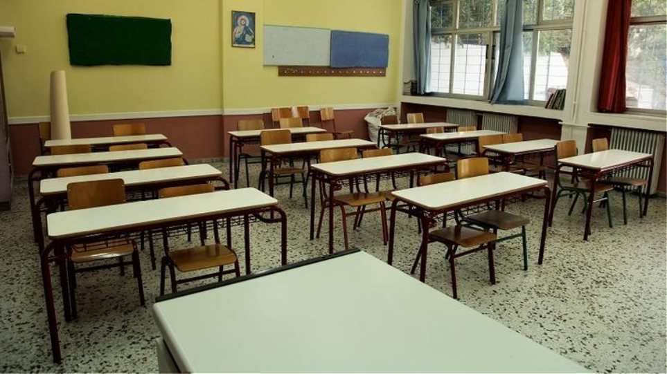 Νέο περιστατικό ρίψης ναφθαλίνης σε σχολείο του Αγρινίου