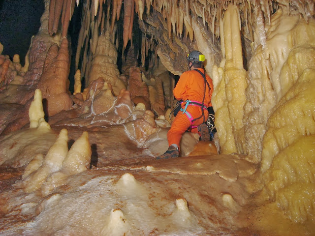 Σπήλαιο Κωνωπίνας: Ένας «θησαυρός» κρυμμένος κάτω από την αδιαφορία των αρμοδίων