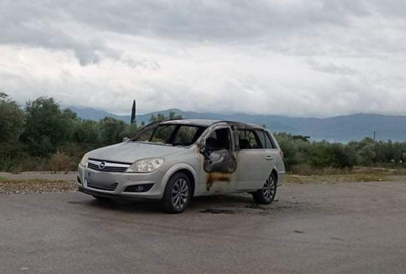Περίεργη υπόθεση στο Αγρίνιο: έκλεψαν και πυρπόλησαν αυτοκίνητο