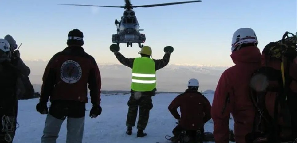 Τραγωδία στα Καλάβρυτα: Εντοπίστηκαν και οι τρεις ορειβάτες χωρίς τις αισθήσεις τους