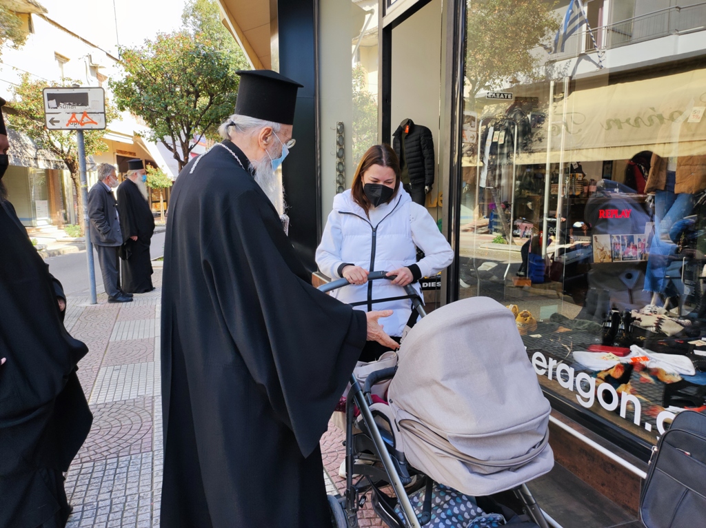 Συχνά στο Αγρίνιο ο Ιερόθεος-Μίλησε σήμερα στους ιερείς, συνομίλησε και με πολίτες