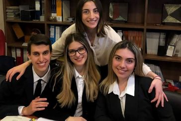 Αγρινιώτισσα φοιτήτρια στην ομάδα της Νομικής Αθηνών που διακρίθηκε σε διεθνή διαγωνισμό
