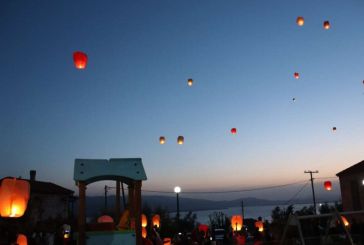 Άνω Μυρτιά Θέρμου: τα αερόστατα φώτισαν τον ουρανό της Τριχωνίδας