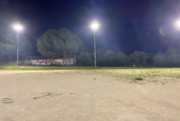 Αγρίνιο:  Άναψαν φώτα στο γήπεδο του Αγίου Ιωάννη Ρηγανά (φωτο)