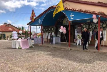 Σπαρακτικές σκηνές στην Κομπωτή Ξηρόμερου: Ροζ μπαλόνια και κουφέτα στο τελευταίο αντίο στην τρίχρονη