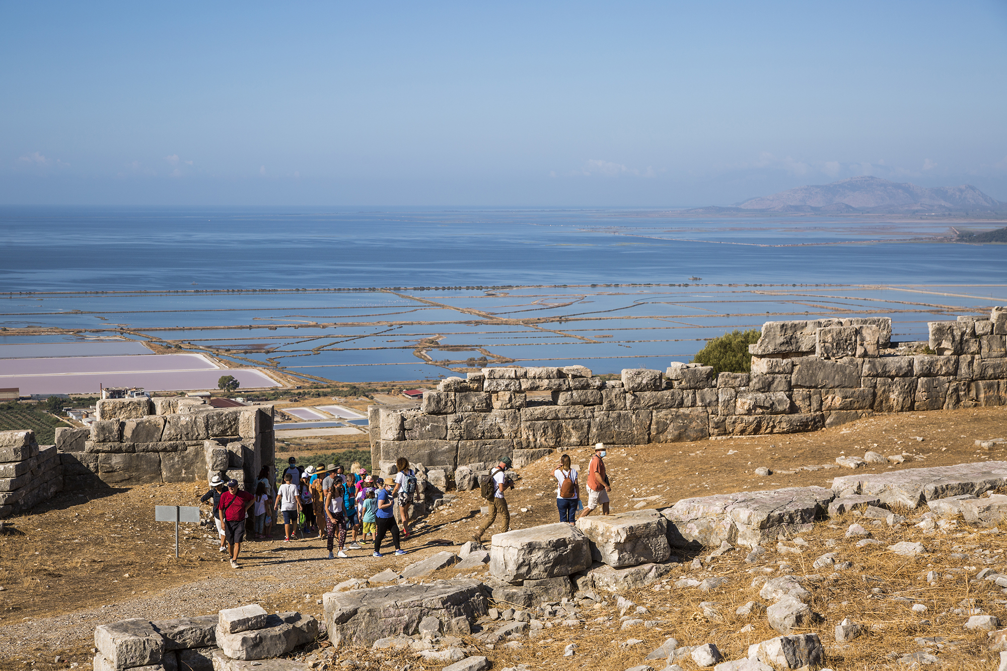 Messolonghi by Locals: «Το Σάββατο οι ντόπιοι μας ξεναγούν στην Αρχαία Πλευρώνα»