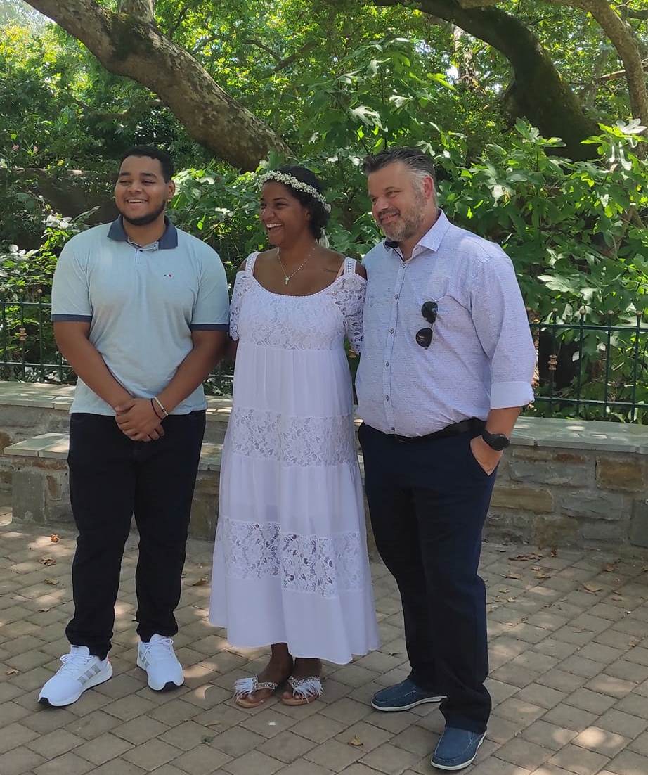 Συγκινητικό: Βραζιλιάνα βαφτίστηκε ορθόδοξη για να παντρευτεί στο Αγρίνιο