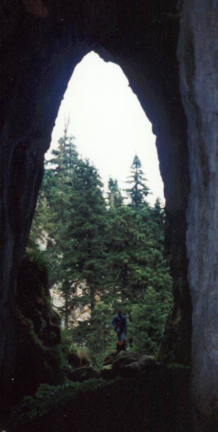 Όμορφη Σπηλιά Καλάνας, Όρη Βάλτου, εξερεύνηση πριν 30 χρόνια